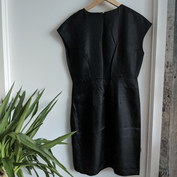 Silk wrap black dress - Picture 2 of 5
